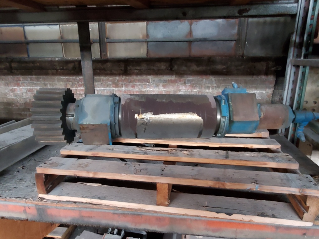 8" x 16" Farrel mill roll, rear roll, cored for cooling, smooth surface - Image 1