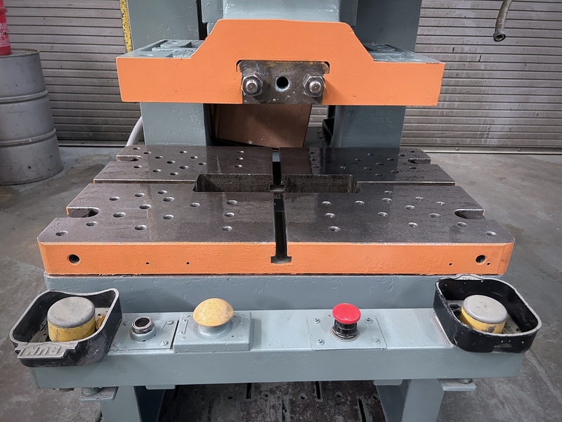 60 Ton, Minster #6, 4" stroke, 13" Shut Height, 32" x21"bed, 90 SPM, 3" adj.,air clutch, 1968 - Image 7