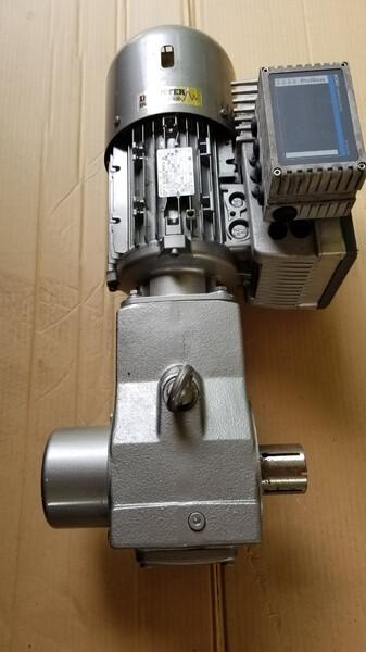 2 HP 1660 RPM Nord Helical Bevel AC Gear Motor, 15:30 ratio, 230/460 Volts, new (2 available) - Image 4