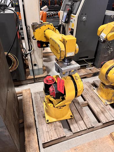Fanuc, m- 16ib/20, 6-Axis CNC robot with RJ3iB controller, 20 Kg payload, #104912 - Image 1