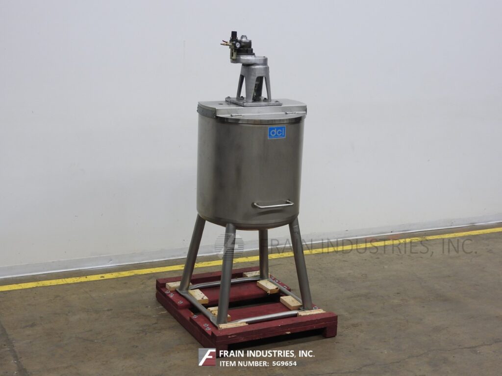 60 gallon DCI, 316L Stainless Steel jacketed & insulated tank, 26" diameter x 60" deep, 130 psi, dish style - Image 1