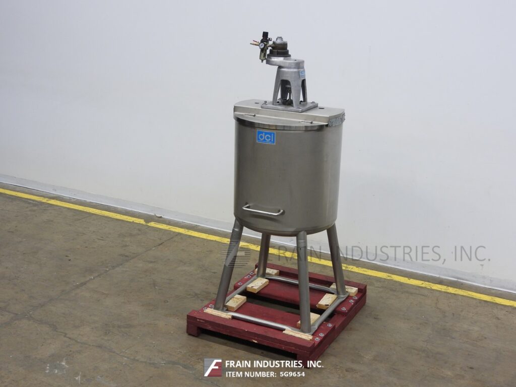 60 gallon DCI, 316L Stainless Steel jacketed & insulated tank, 26" diameter x 60" deep, 130 psi, dish style - Image 4