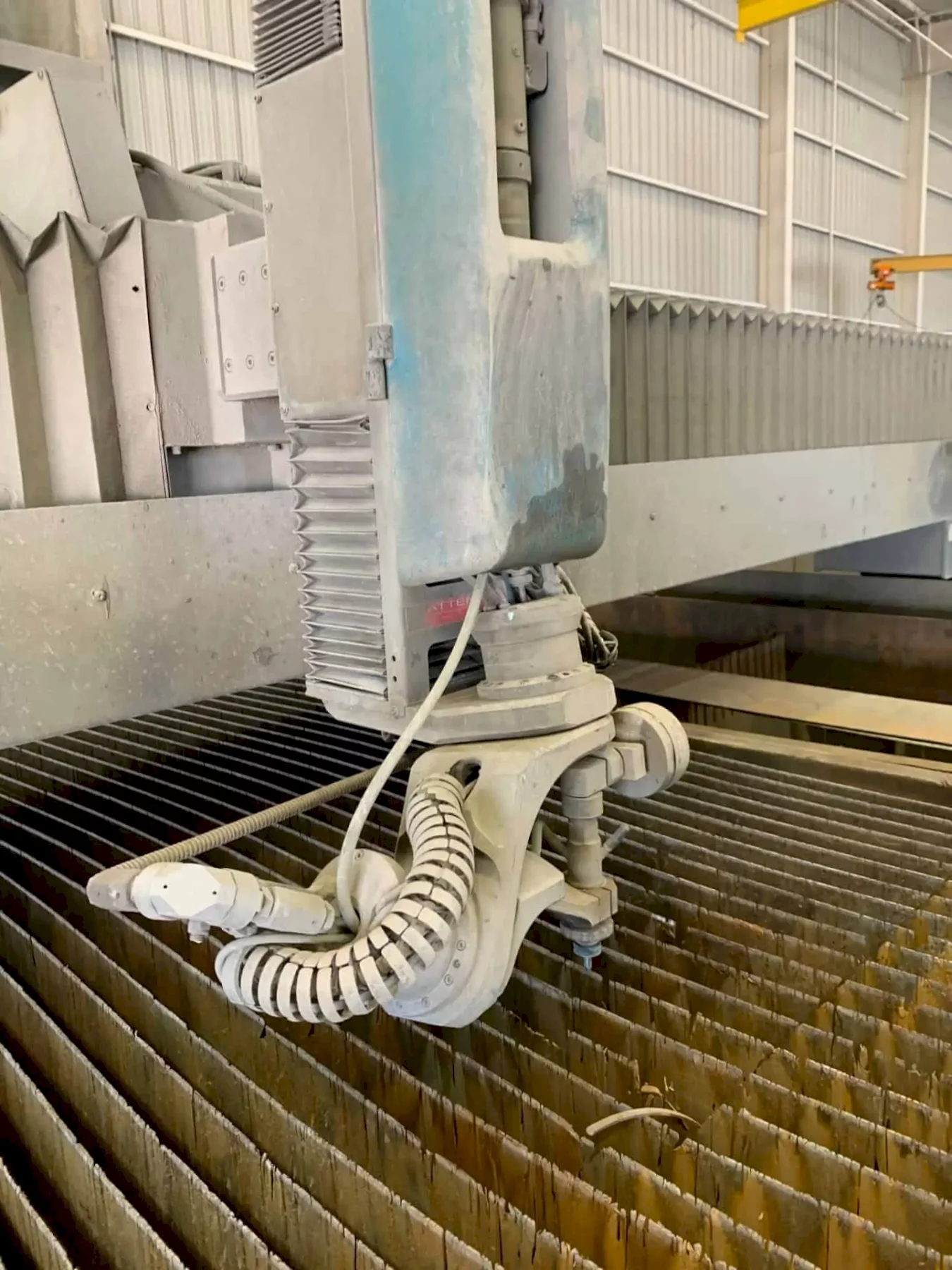 Flow #WMC2-4060, CNC waterjet cutter, 13' x 20' table, 100 HP, Flowmaster PC Control, 2011 - Image 6