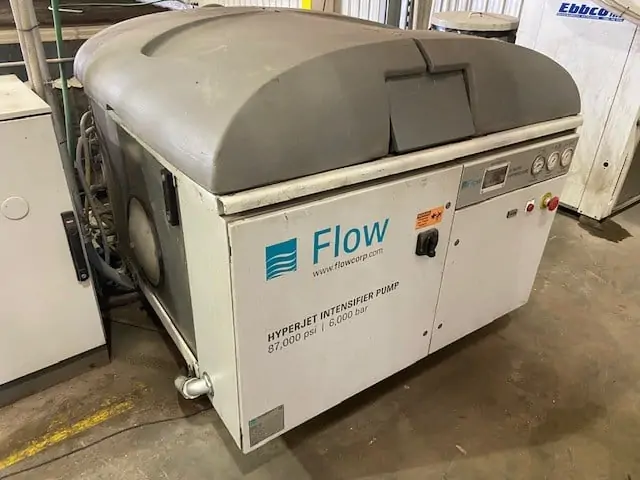 Flow #WMC2-4060, CNC waterjet cutter, 13' x 20' table, 100 HP, Flowmaster PC Control, 2011 - Image 7