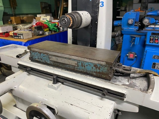 6" x 18" Harig / Bridgeport #618, surface grinder, electromagnetic chuck, hand feed table travel, saddle & - Image 2