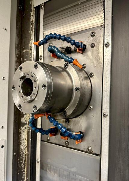 Haas #EC-400, 15.75"pallets, 20" X, 20" Y, 20" Z, 8100 RPM,Cat 40,24 automatic tool changer,WIPS,thru spindle - Image 6