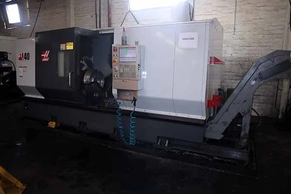 Haas #ST-40, 34.5" swing, 15" chuck, 4" bar, 44" centers, A2-8, 2400 RPM, 40 HP, 2019 - Image 10