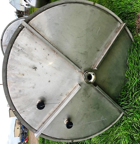 2400 gallon Stainless Steel single wall storage tank, 5' 6" dia. x 14' H, cone top, flat bottom - Image 2