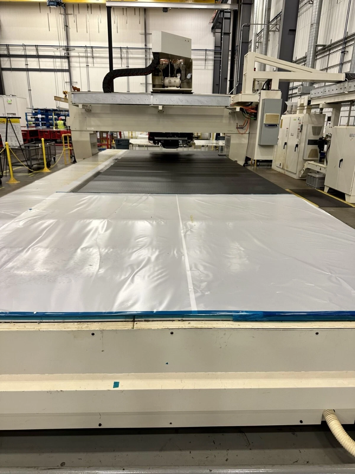 Cincinnati #SFTL, CNC flatbed tape laying machine for composites etc, 2013 - Image 3