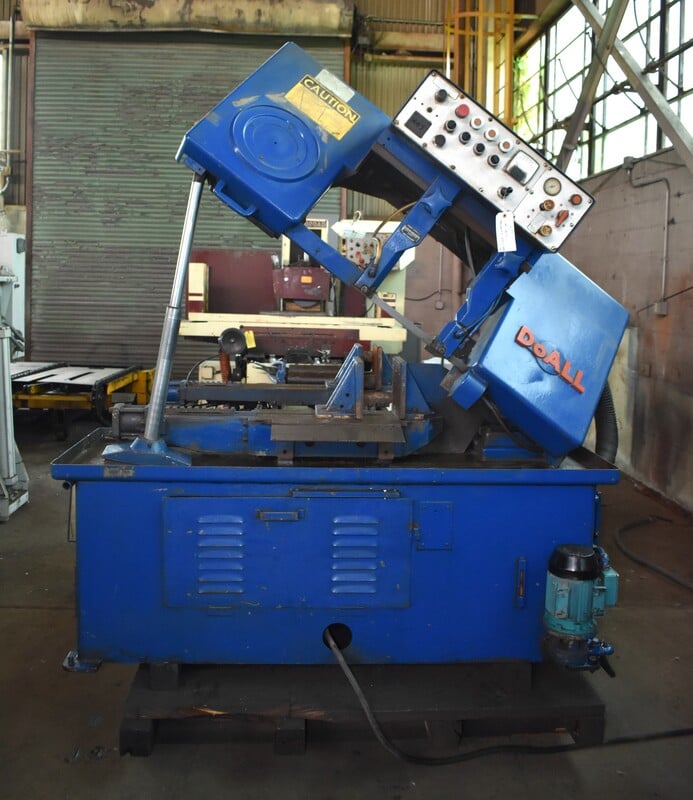 12" x 16" DoAll #C-80, 1" x 144" blade, 6' auto hydraulic stock-feed table, 85-450 FPM, 5 HP - Image 1