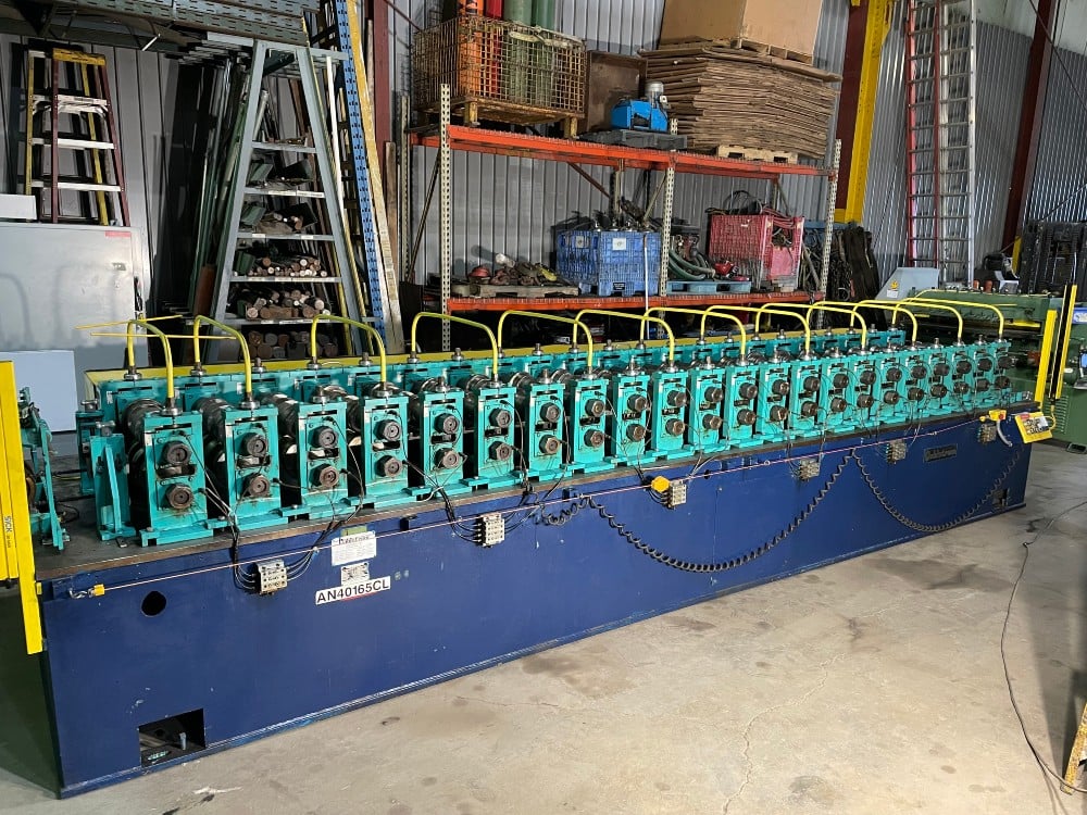 22 Stand, Dahlstrom #450-22-OB, 2.25" shafts, 28" roll space, 25-100 FPM, 2009 - Image 1