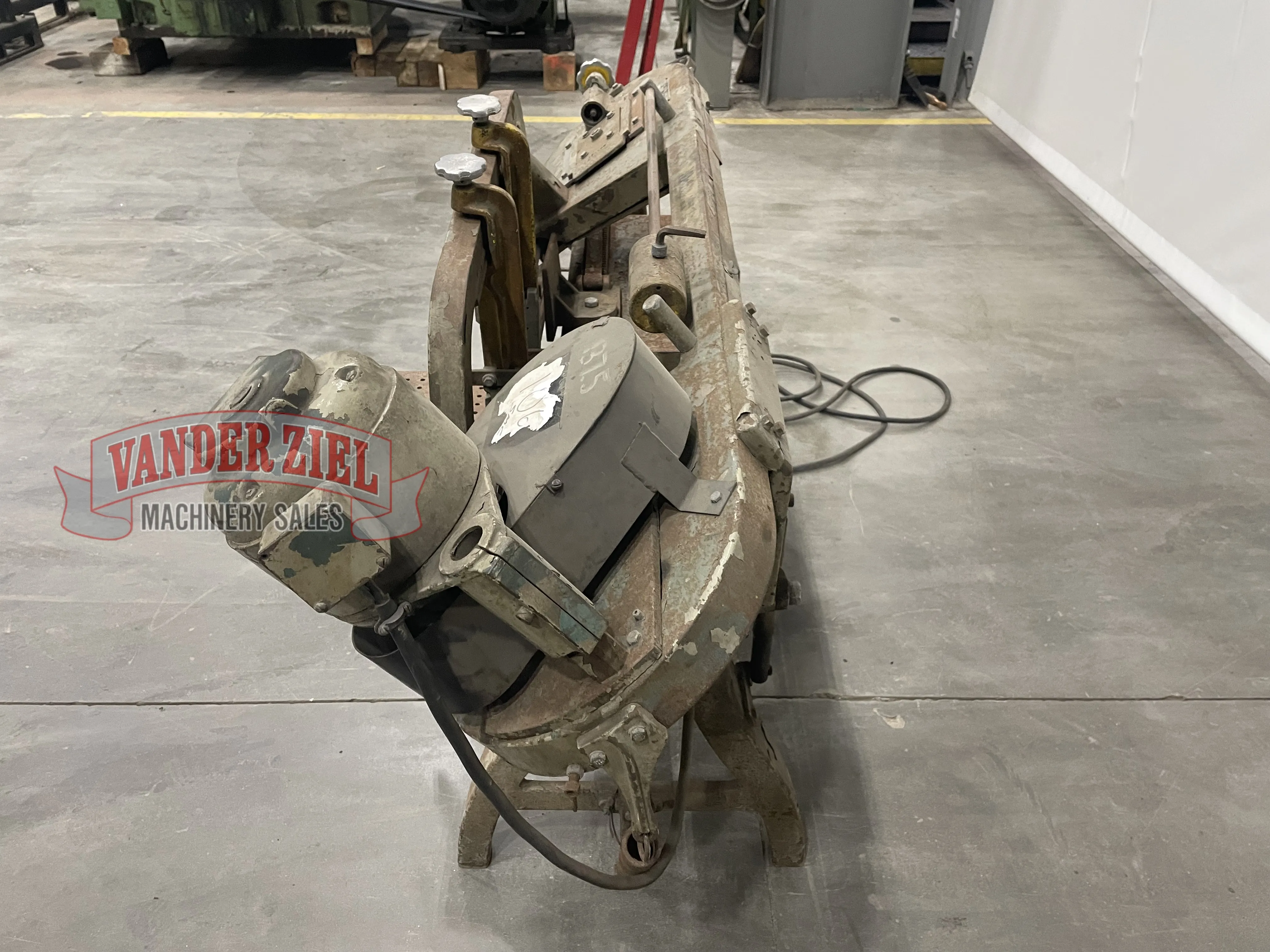 8" x 16" Wellsaw #800, horizontal saw, 8" round, 47,80,130 FPM, 45° swivel vise, #16370 - Image 4