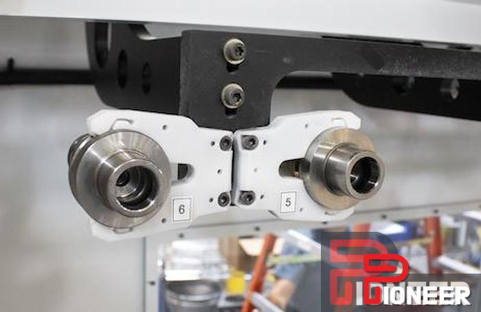 Onsrud #F144Q, CNC machining center, 5-Axis, 60" x 144" table, 160" X, 63" Y, 41" Z, 12 HP, 20000 RPM, 6 side - Image 3
