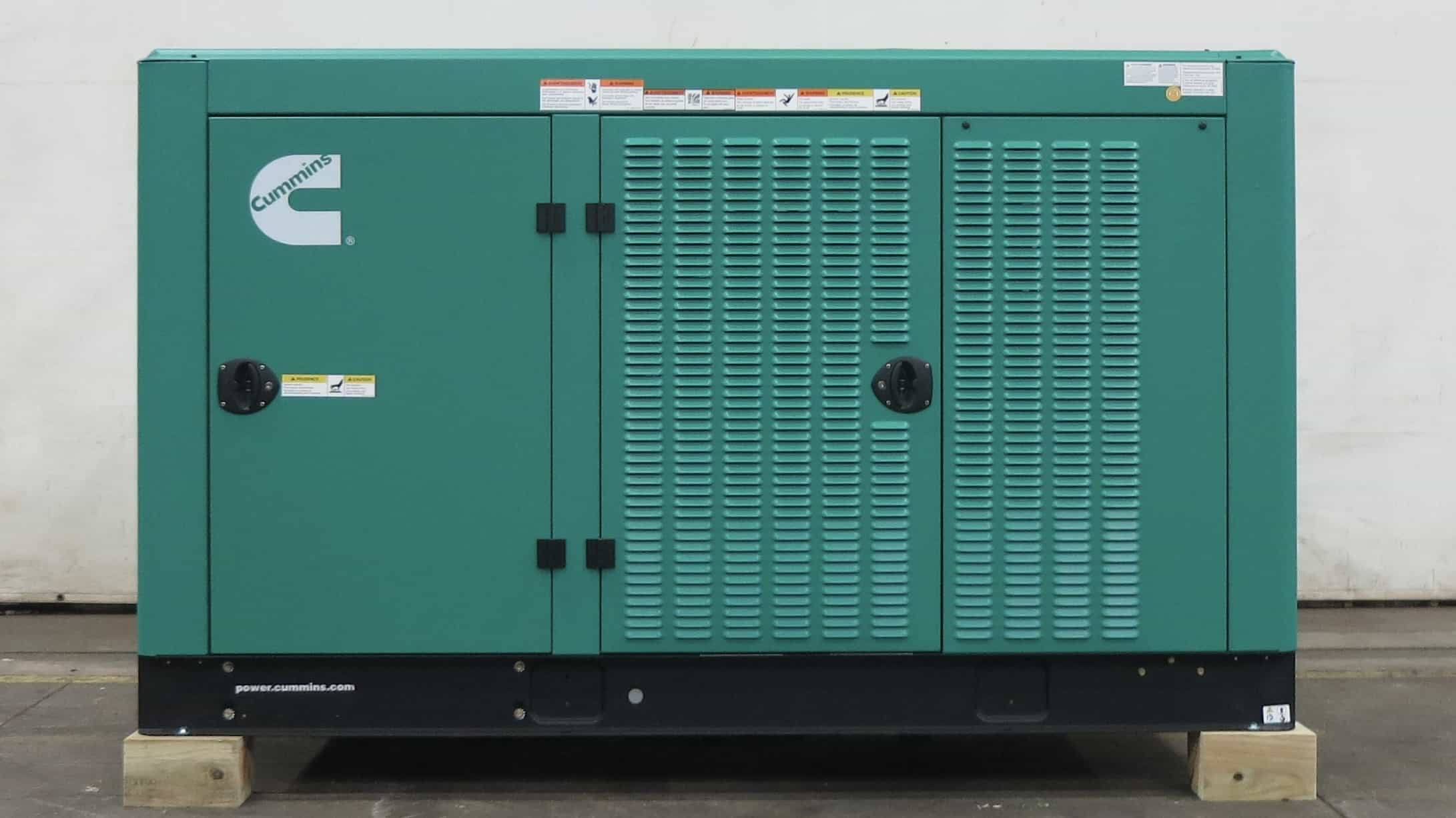 100 KW Cummins #C100N6, Natural gas/propane generator set, 120/208 Volts,new, 2 yr warranty, 2023 - Image 1