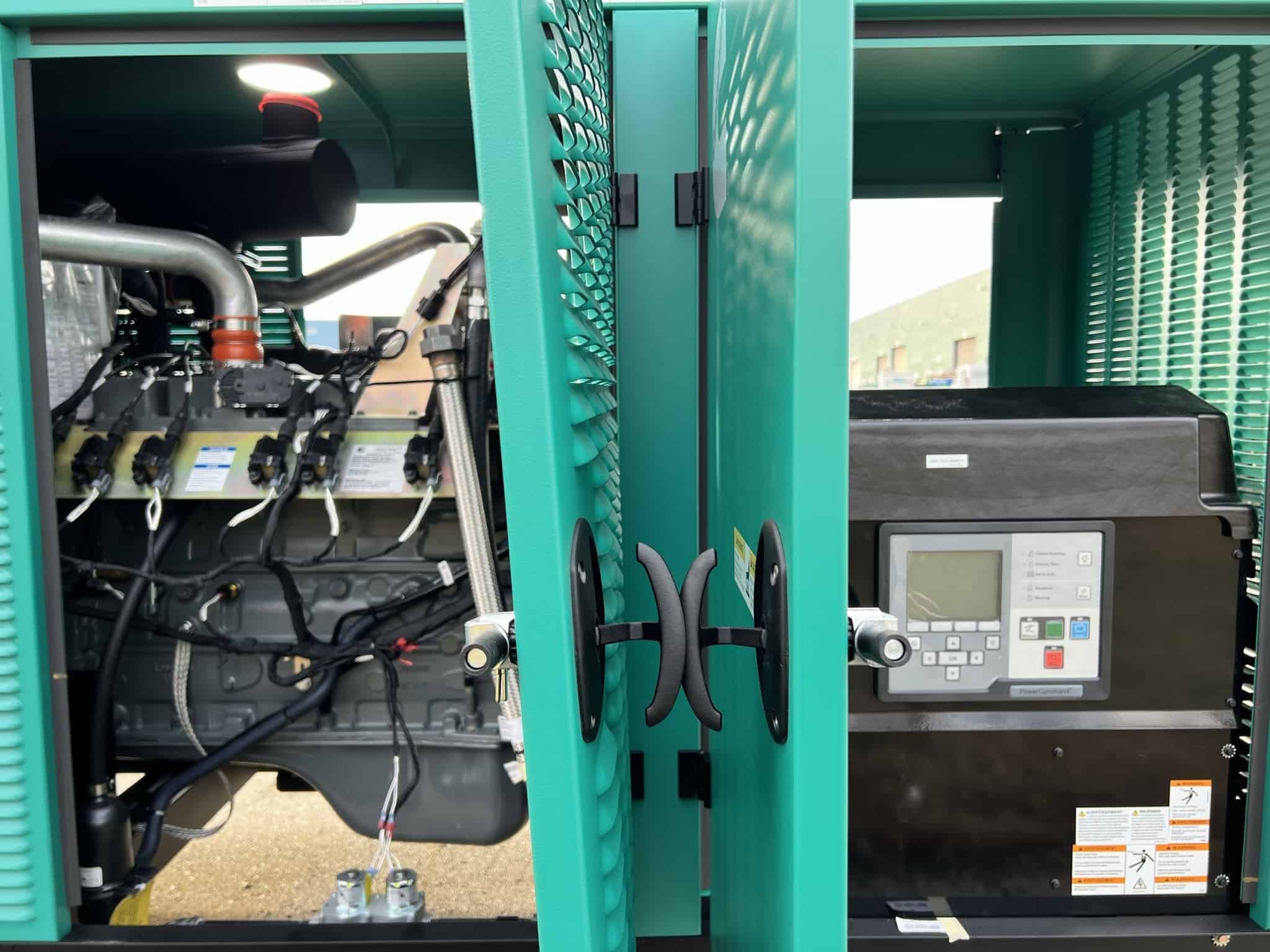 100 KW Cummins #C100N6, Natural gas/propane generator set, 120/208 Volts,new, 2 yr warranty, 2023 - Image 6