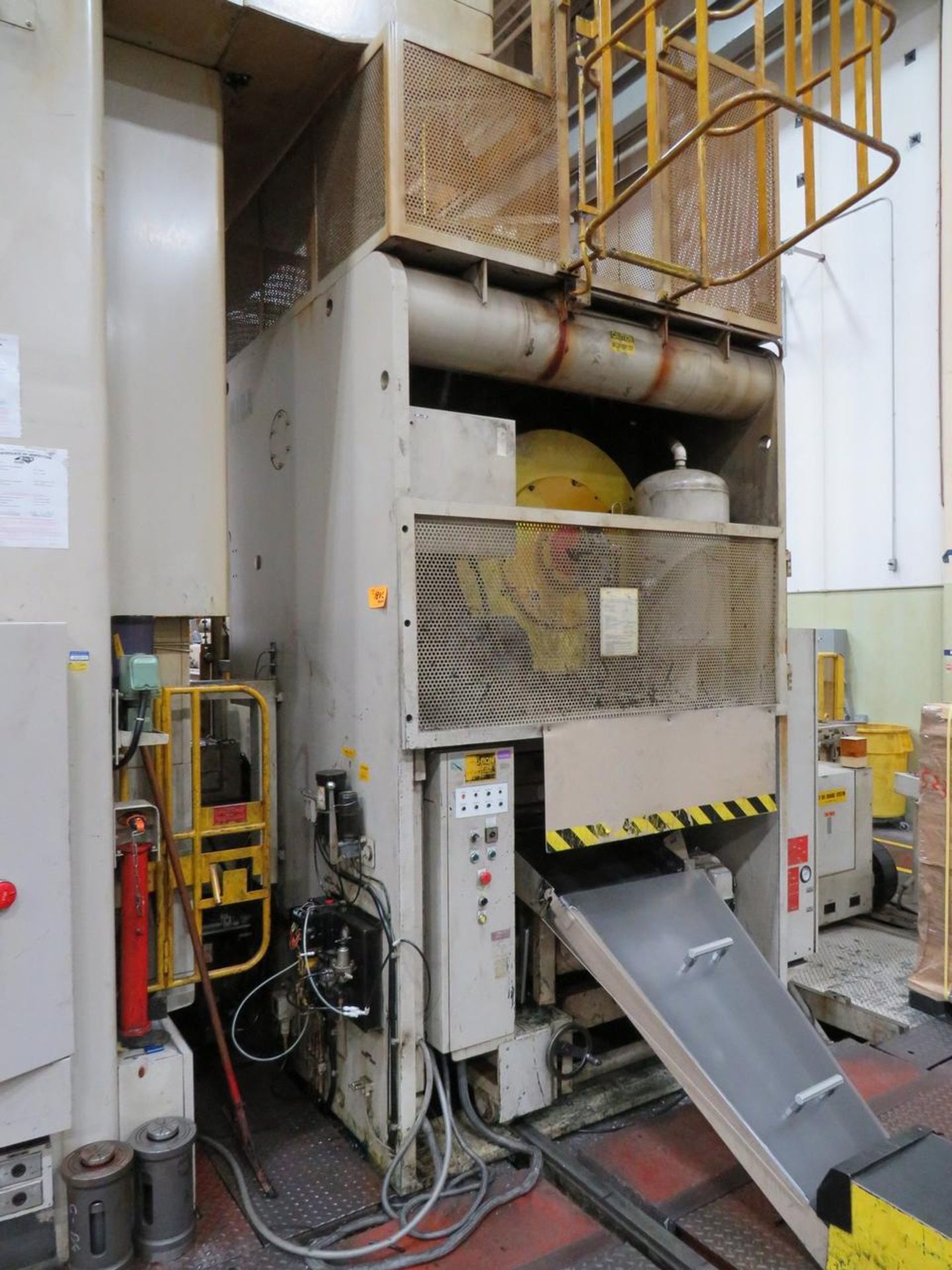 176 Ton, Aida #NC2-160(1), double crank gap frame press, 5.12" stroke, 12.4" Shut Height, 40-85 SPM, air - Image 4