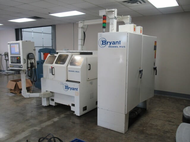 Bryant #RU1, CNC internal grinding machine, Fanuc 0iMD control, 5" swing, 2013 - Image 6