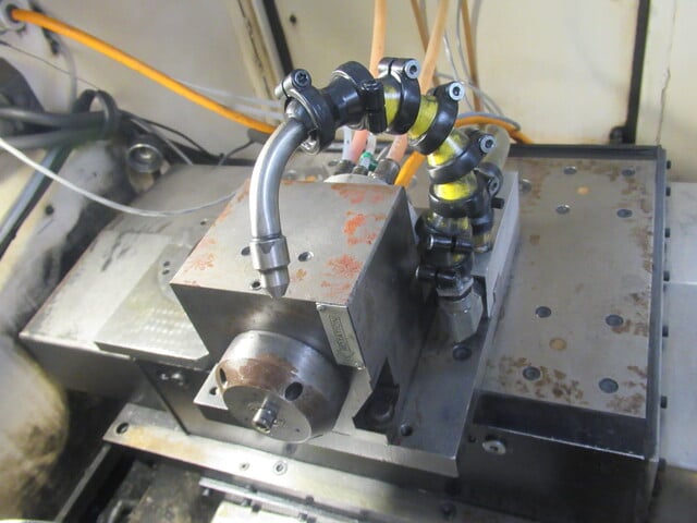 Bryant #RU1, CNC internal grinding machine, Fanuc 0iMD control, 5" swing, 2013 - Image 10