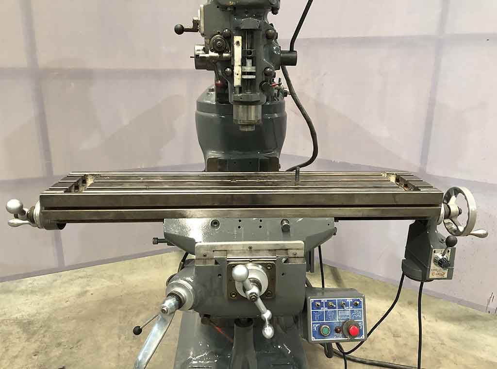 H Lioho #LH-1-1/2-Arlington, vertical mill, 9" x42" table, 1.5 HP, R8, X-Axis power feed - Image 4