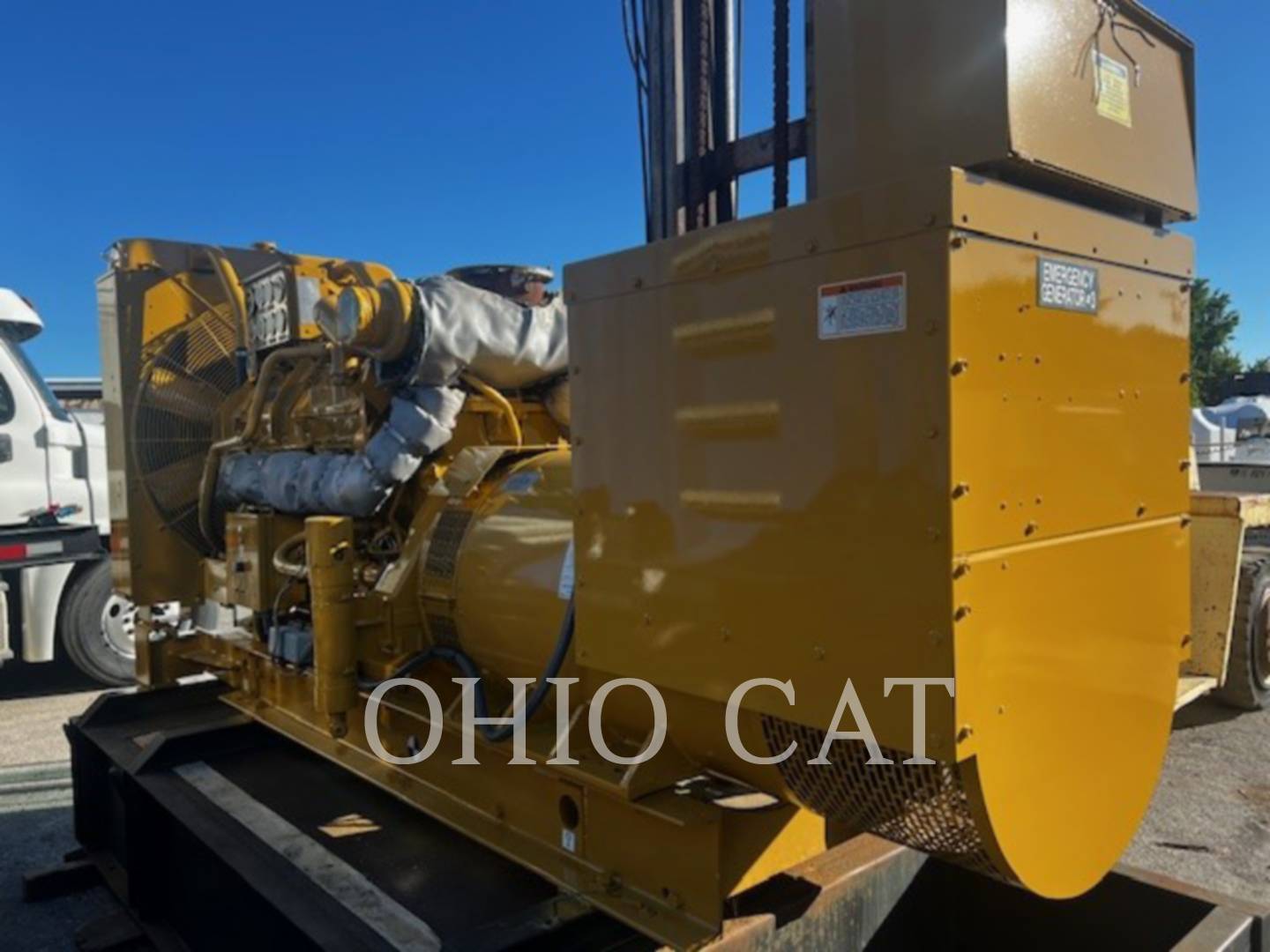 600 KW Caterpillar 3412, Stationary Generator Set, Diesel, 1800 RPM, 480V, 1350 hours, 1997 - Image 1