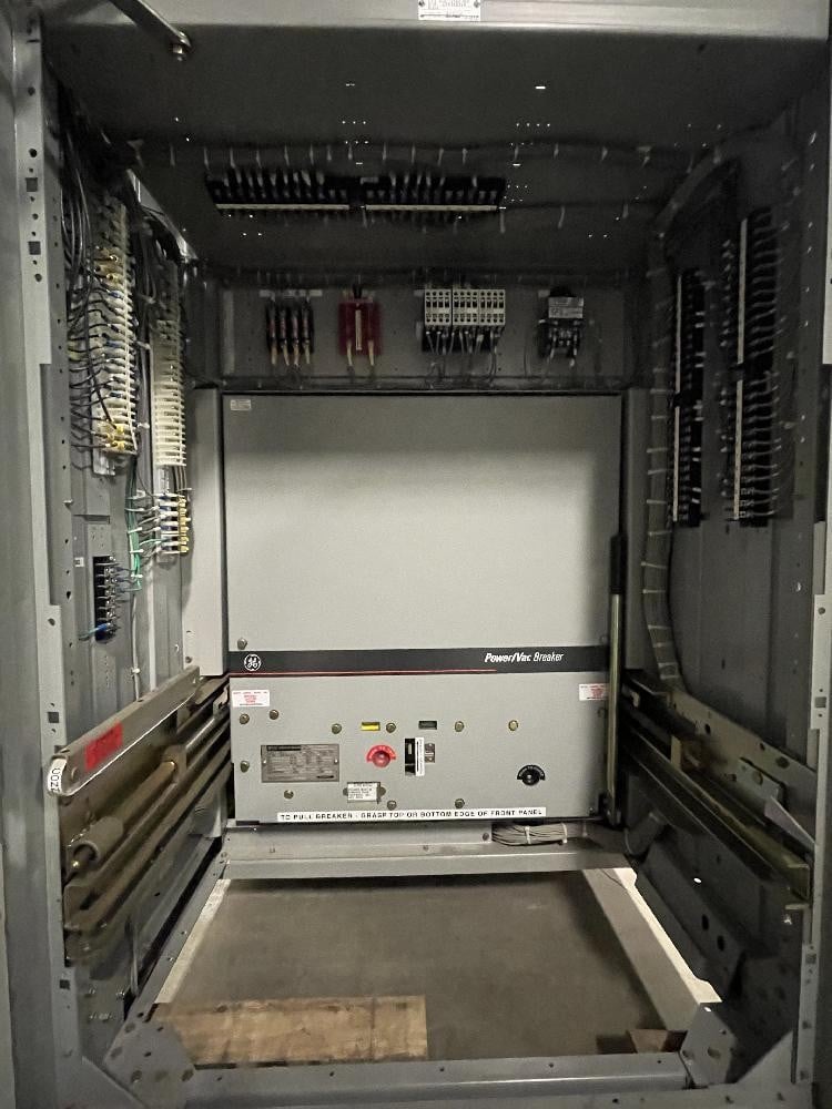 1200 Amps, General Electric Power-Vac Circuit Breaker, VB1 4.16-350-3, electrically operated, drawout, 4760 - Image 5