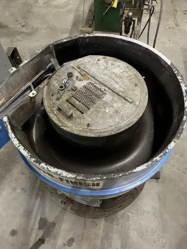3.5 cu.ft. Roto-Finish #ST-4BCLT, vibratory finisher - Image 2