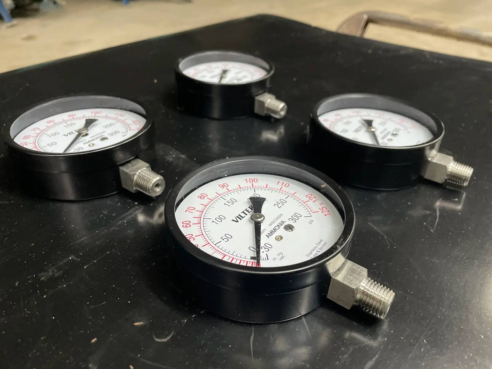 Vilter 1204E, Ammonia Pressure Gauge, -30 - 300 psi, 1/4 NPT - Image 5