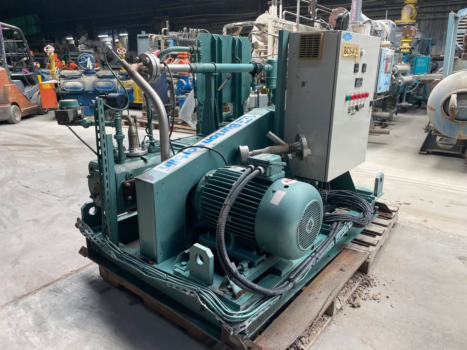 Burton Corblin P123-M82S, Reciprocating Gas Compressor, 30 HP Motor, Gas Refrigerant, 1990 - Image 7