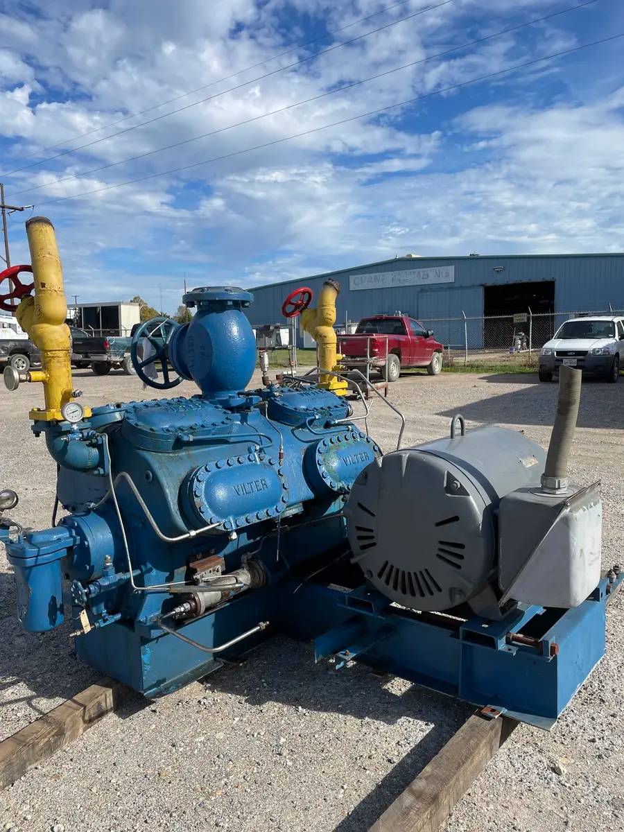 200 HP Vilter 4416, 16-Cylinder Reciprocating Compressor Package, Belt Driven, 460 V, 1200 RPM, 619 CFM - Image 6
