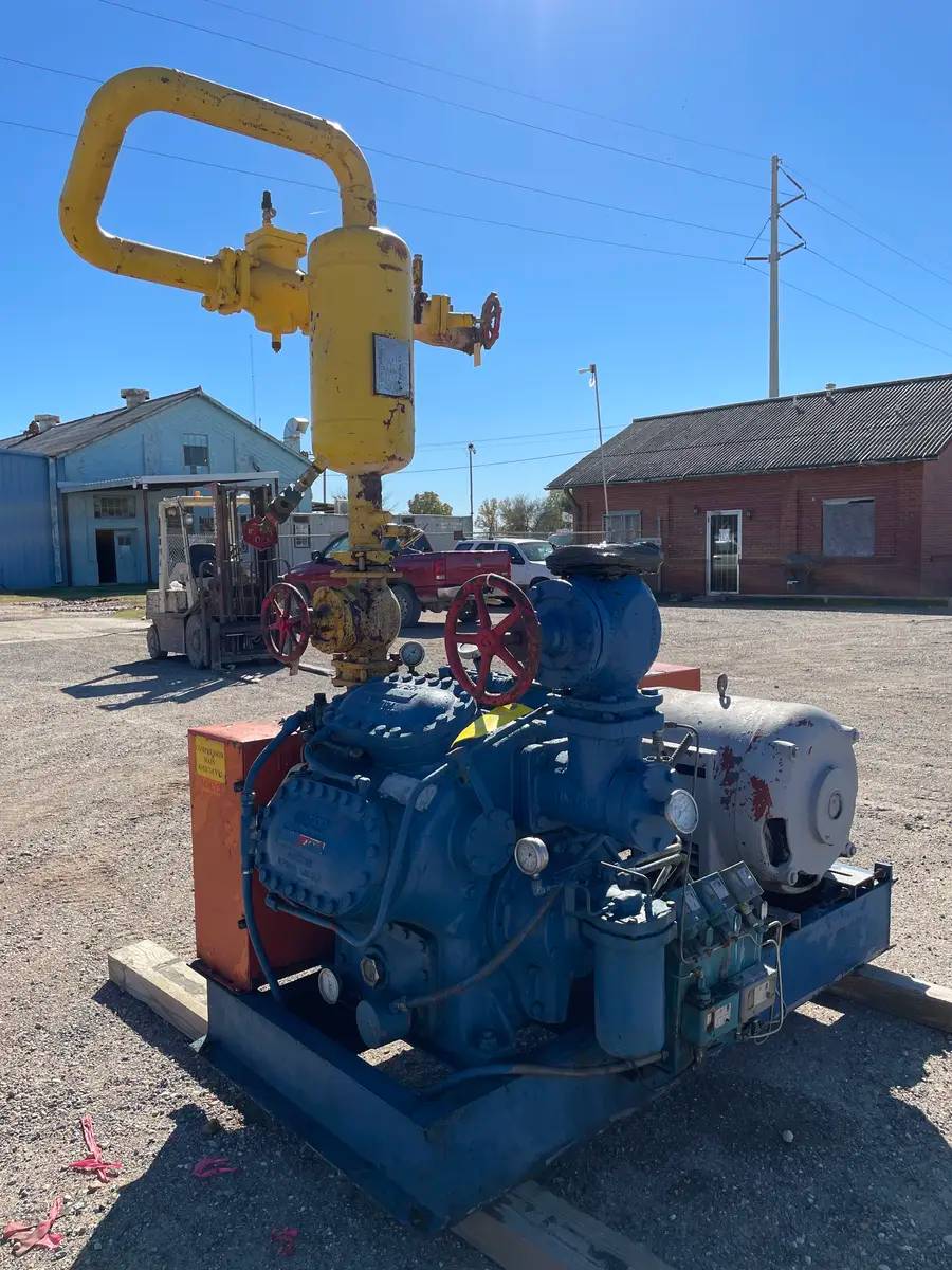 100 HP Vilter 448, 8-Cylinder Reciprocating Compressor Package, Belt Driven, 208-236/118 V, 1200 RPM, 309 CFM - Image 9