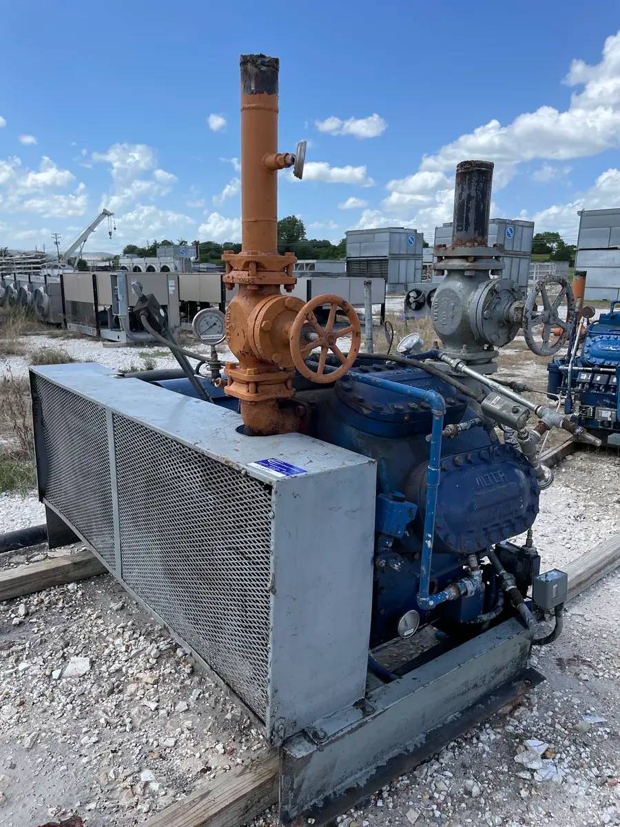 75 HP Vilter 448, 8-Cylinder Reciprocating Compressor Package, Belt Driven, 230/460 V, 1200 RPM, 209 CFM - Image 4