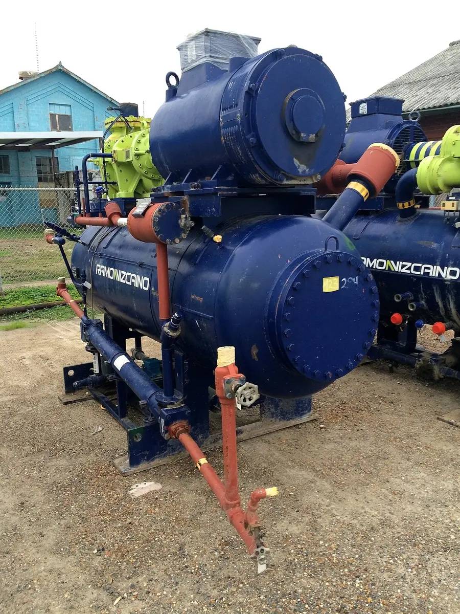 600 HP Ramon Vizcaino Refrigeracion 250-VMD-2.6, Rotary Screw Compressor Package, 400/600 V, 2009 - Image 4