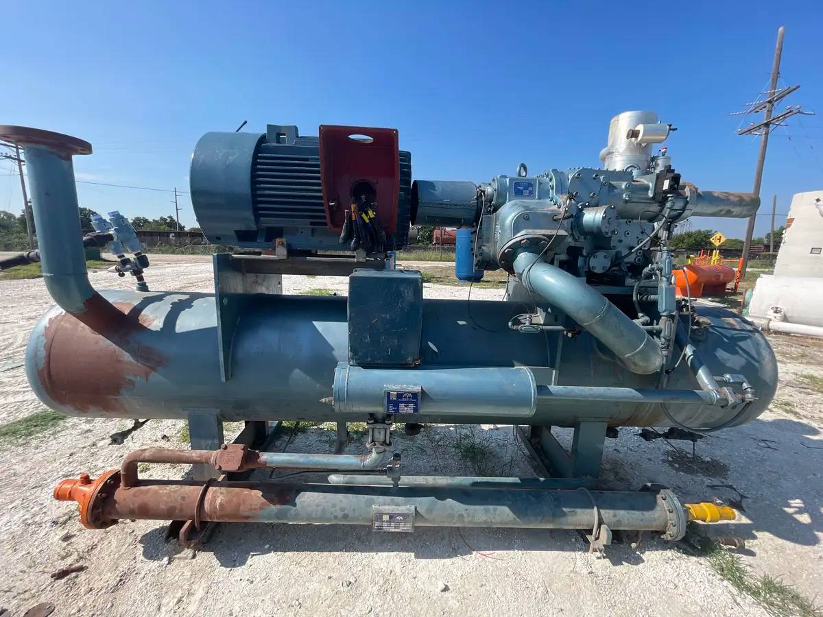 300 HP York-Sabroe SAB 83, Rotary Screw Compressor Package, 460 V, 602 psig, Missing Control Panel, 2004 - Image 3