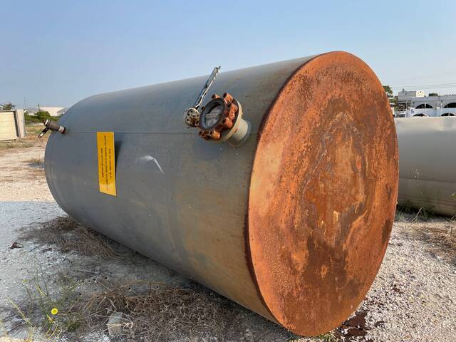 2290 gallon Genemco, Vertical Diffusion Vessel, 72" diameter x 130" L - Image 4