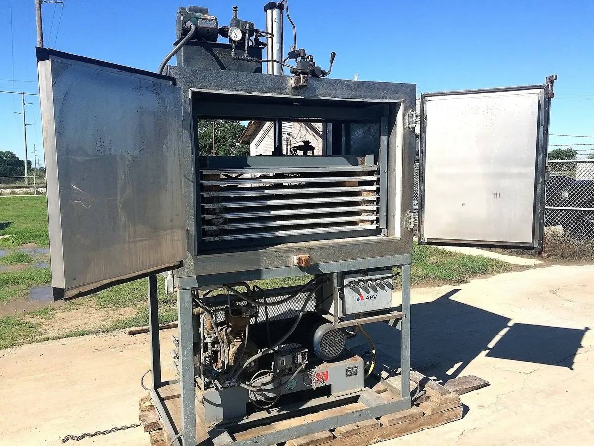 24" x 48" APV 12, Un-used APV Crepaco Amerio Manual Contact Plate Freezer, 7 Extended Aluminum Plates, 0.108 - Image 9
