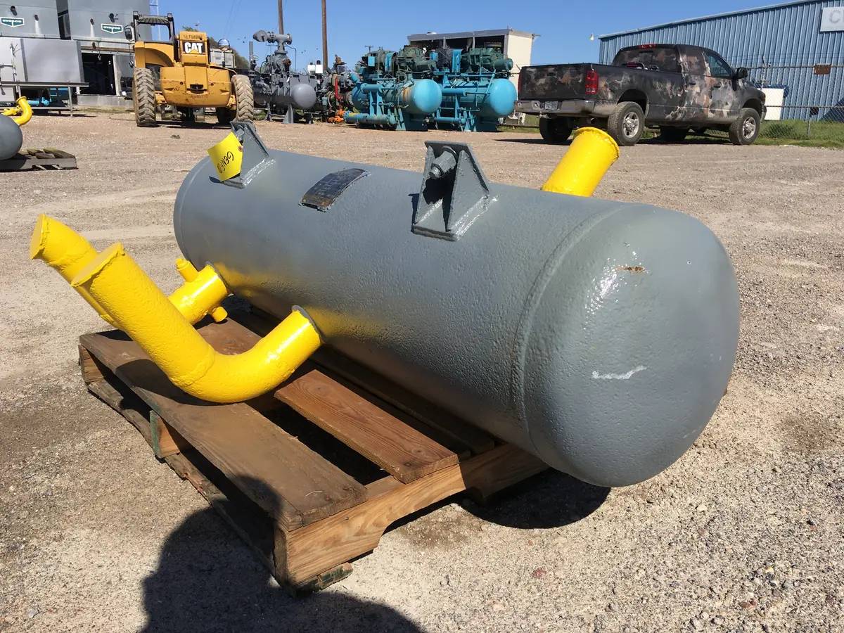 34 gallon E. L. Nickell, Ammonia Intercooler, 13" diameter x 60" L Tank, 1972 - Image 4
