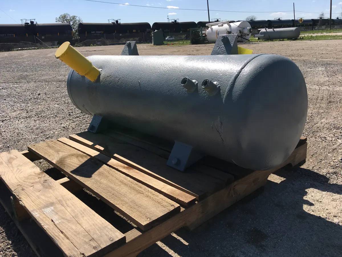 34 gallon E. L. Nickell, Ammonia Intercooler, 13" diameter x 60" L Tank, 1972 - Image 8