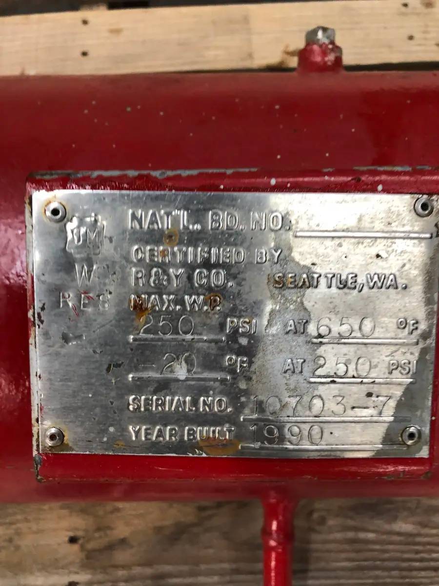 15 Gallons, R & Y, Horizontal Oil Separator, 10" diameter x 32" L Tank, 250 PSI @ 650F - Image 9