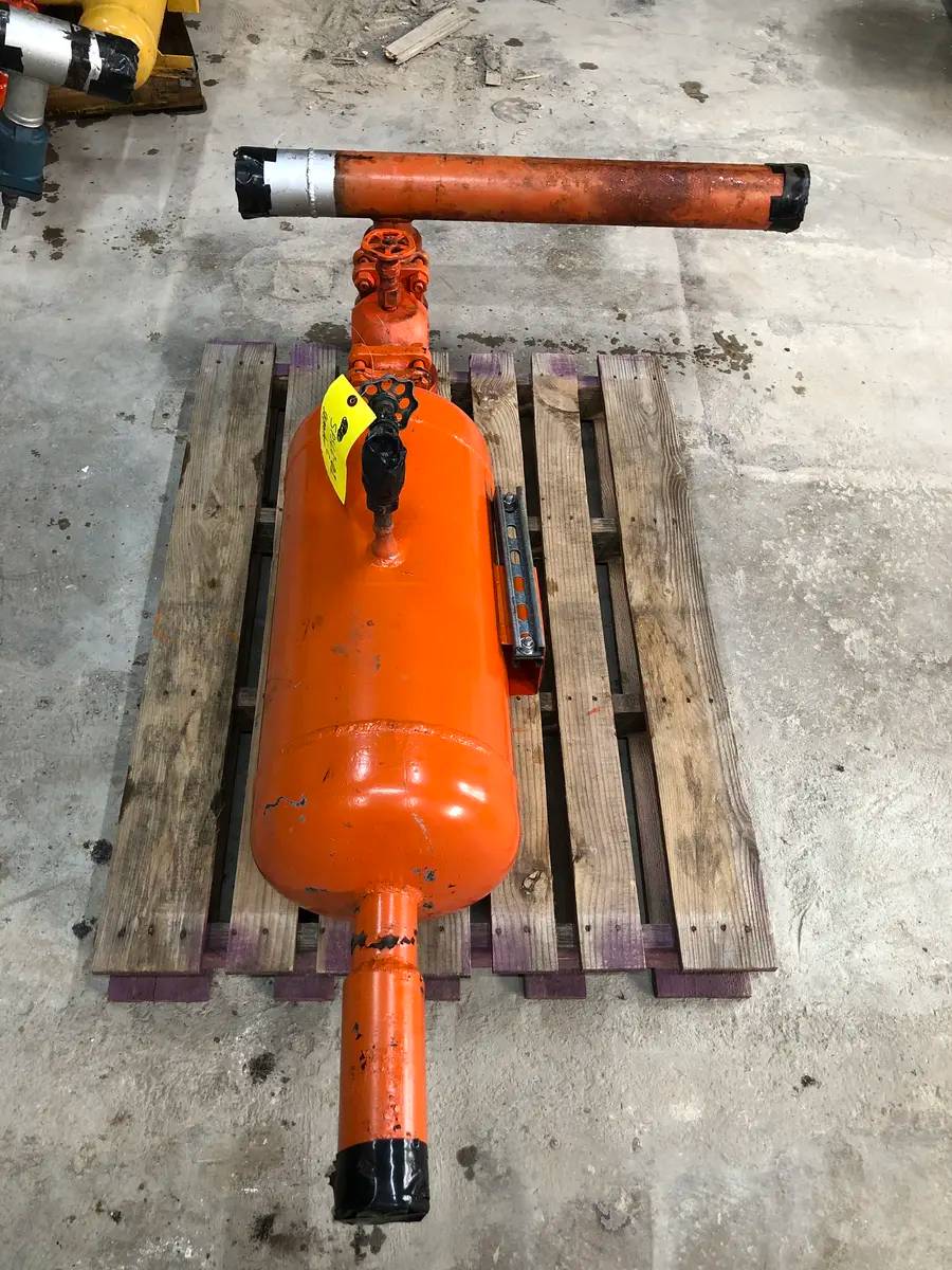 15 Gallons, R & Y, Horizontal Oil Separator, 12" diameter x 32" L Tank, 250 PSI @ 650F, 1990 - Image 8