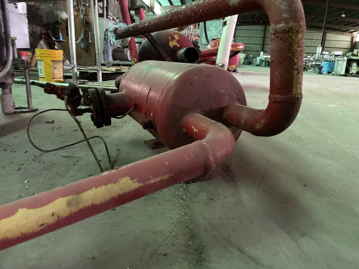 10 Gallons, Vilter, Horizontal Oil Separator, 22" diameter x 11" L Tank - Image 5