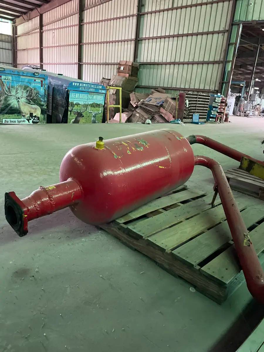 55 Gallons, Vilter, Horizontal Oil Separator, 40" diameter x 20" L Tank - Image 5