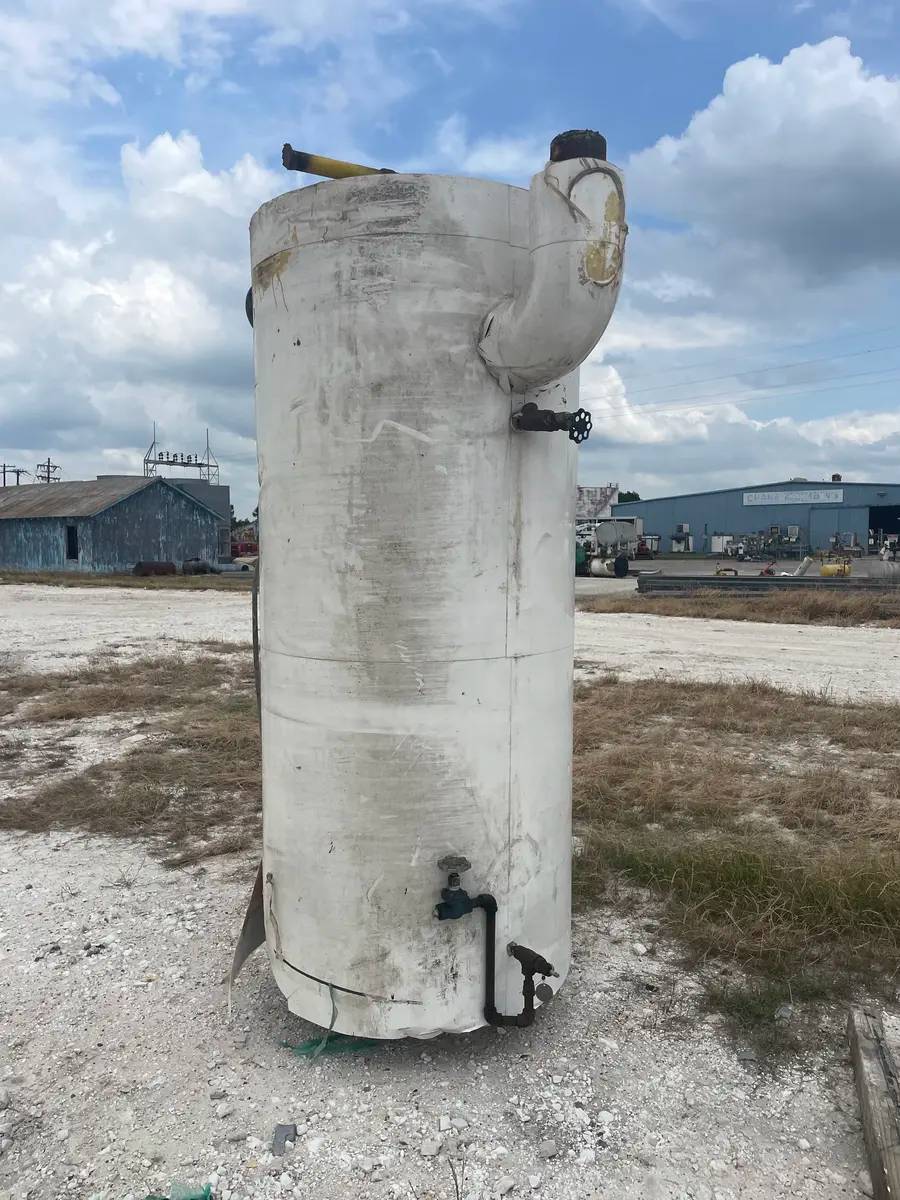 408 gallon E.L. Nickell C-3290, Vertical Ammonia Suction Trap, 40" diameter x 75" L Tank, 150 PSI @ 650 F - Image 4