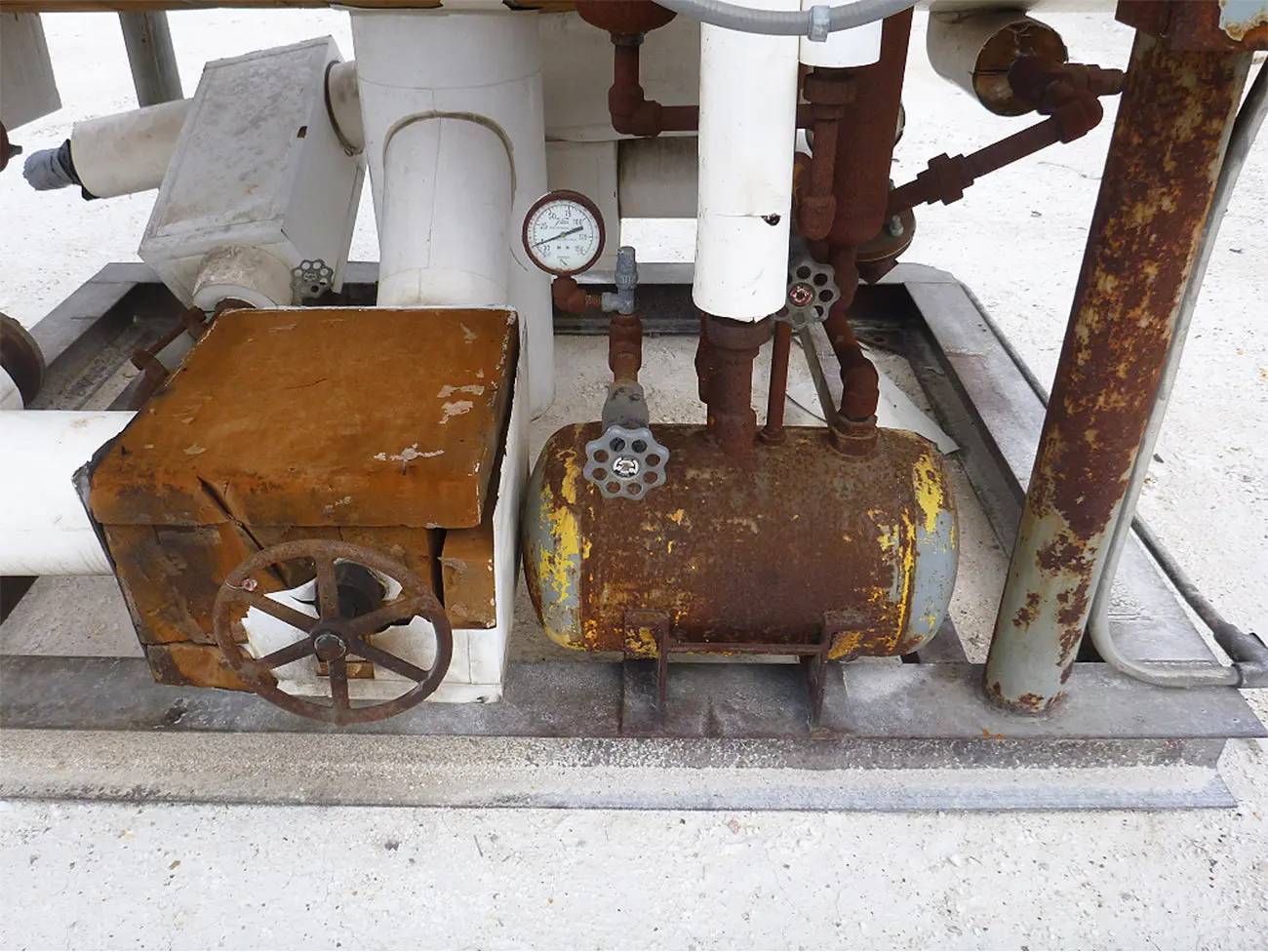 Horizontal Ammonia Recirculator Package, 138" L x 9" width x 144" H - Image 8