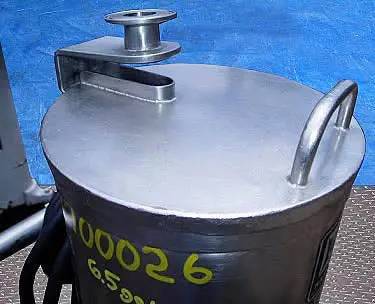 Cole Parmer #7518-62, Vacuum Pump, 0.75 HP, w/4.6 Gallon Stainless Steel Tank, 18.3 Drive ratio - Image 6