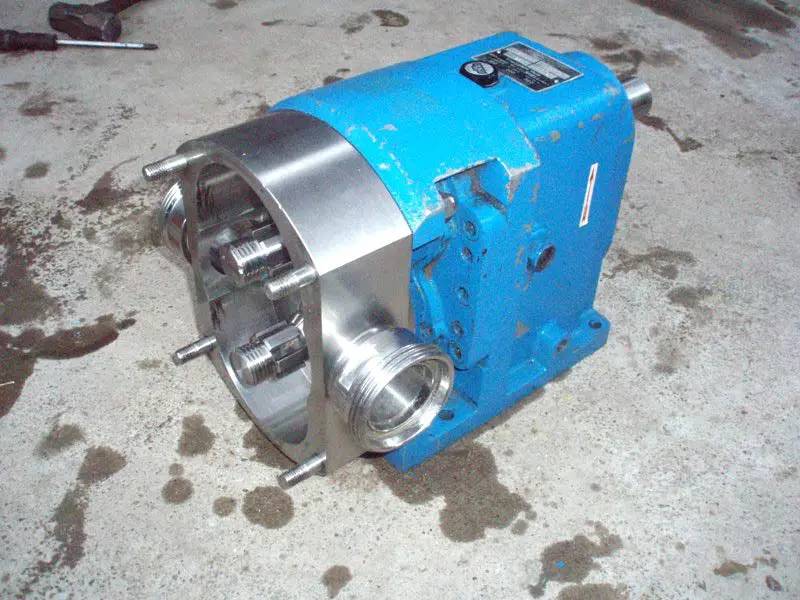 Johnson #31-50M, Positive Displacement Pump, (2) 2" diameter I-Line Inlet/Outlet - Image 3