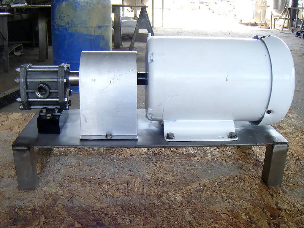 Oberdorfer, Positive Displacement Pump, 2 HP, 1725 RPM, 460 V, 1.75" diameter impeller, (2) 1" diameter - Image 3