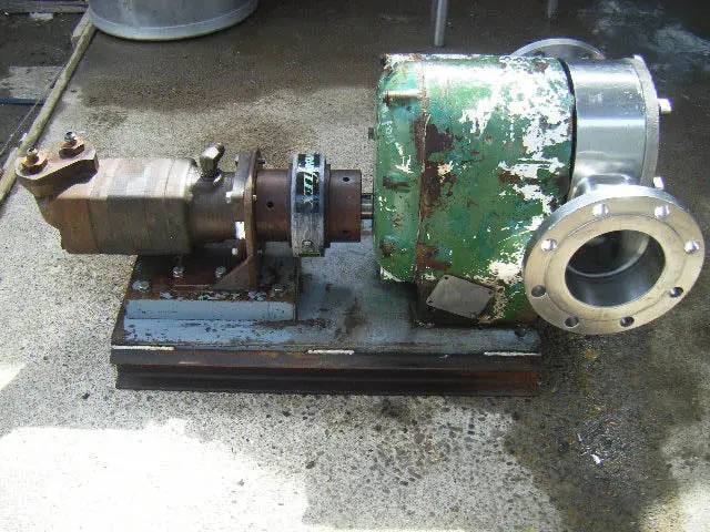 300 GPM, Tri-Clover #PR300, Rotary Positive Displacement Pump, 63 Gallons, 7.75" rotor size, (2) 6" diameter - Image 6