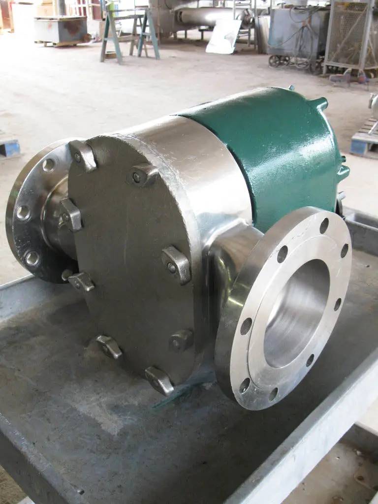 300 GPM, Tri-Clover #PR300, Rotary Positive Displacement Pump, 7.75" rotor size, (2) 6" diameter flange - Image 9