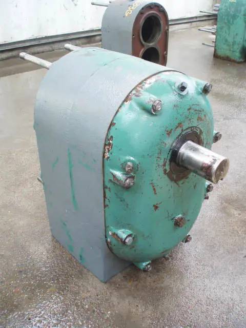 Tri-Clover, Rotary Pump Gear Case, 21.25" L x 11.375" width x 17.5" H - Image 3