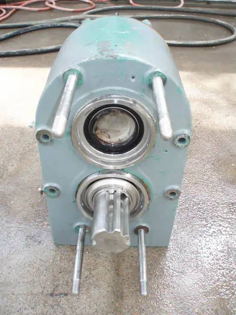 Tri-Clover, Rotary Pump Gear Case, 21.25" L x 11.375" width x 17.5" H - Image 7